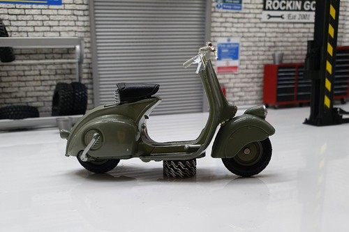 Vespa 1946 1 18 - 1:18, scale