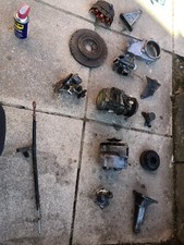 E30 325i Engine Parts. Complete Pistons, Wiring Loom, Alternator And More.