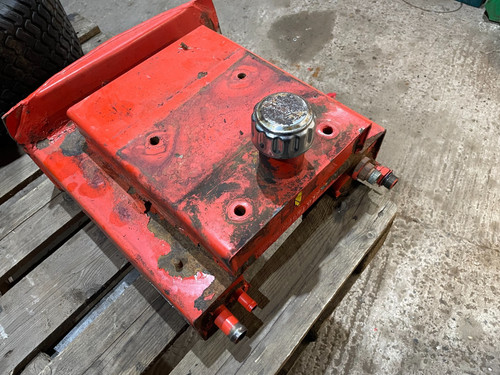Hydraulic oil tank cap - cap, x