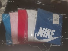 BNWT Mens NIKE Tshits x 5