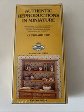 Mini Mundus 1/12 Scale Dolls