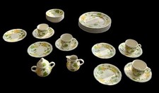 VILLEROY & BOCH GERANIUM DINNER/TEA SET 27 PIECES (GER2)