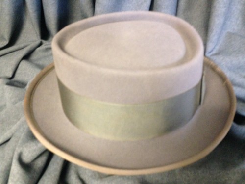 Vintage 1950s royal - vintage,
