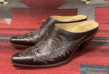 Lucchese Black leather Cowgirl