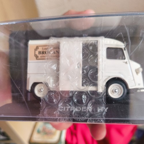 Citroen van louis - hy,