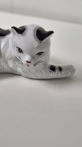 Vintage porcelain cat figurine - vintage,