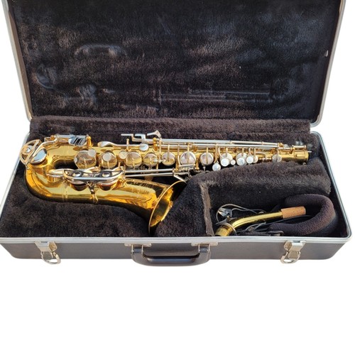 Selmer bundy alto saxophone - selmer, ii