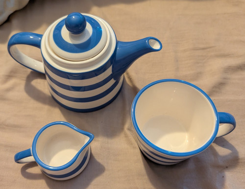 Ringtons stoneware blue white - ringtons,