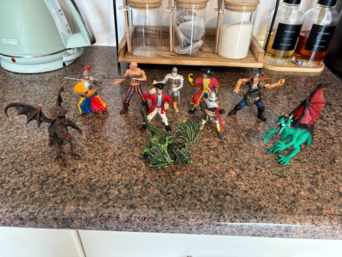 Bundle figures knights - bundle, figures,