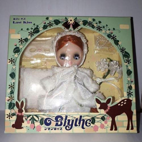Petite blythe last kiss - last,