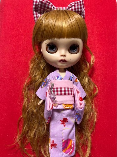 Blythe doll - blythe,