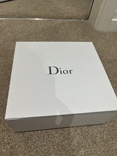DIOR Gift Box 18x18x8.5cm