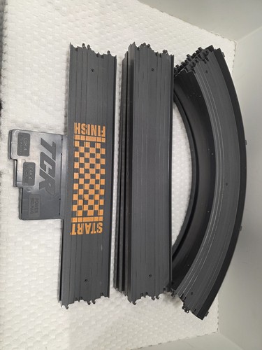 Ideal 1977 toy tcr slot - slot, less