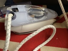 Rowenta DA1510F1 Steam Iron Travel, 70 ml 45 g/min 0-10 g/min. Read
