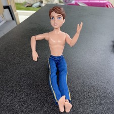 Disney Descendants Royal Wedding King Ben doll