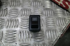 BFD027844 2004 MITSUBISHI L200