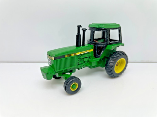 Ertl john deere green - green, tractor