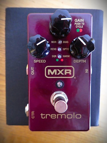 Mxr m305 tremolo pedal - m305,