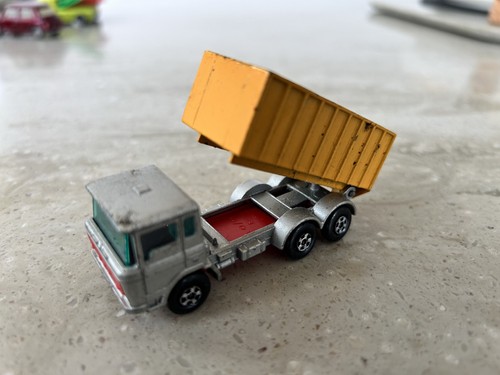 Matchbox daf tipper - no.,