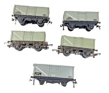Rake Of 5 Hornby Dublo Tri-ang