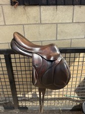 18” Brown Devoucoux Chiberta Monoflap Jump Saddle 