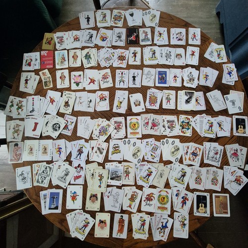 Mixed lot 100 playing card - mixed, 100+