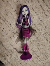 Monster High G1 Spectra Vondergeist Fashion Doll