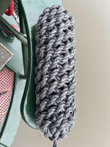 Large black rope side - x,
