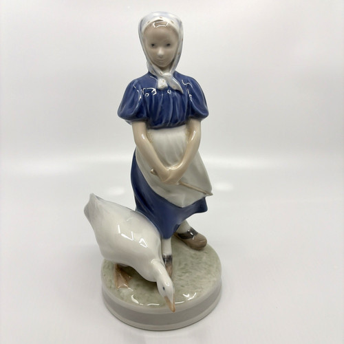 Royal copenhagen goose girl - royal,