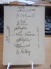 Nottinghamshire CCC 1930 - Signed by 11 including H.Larwood