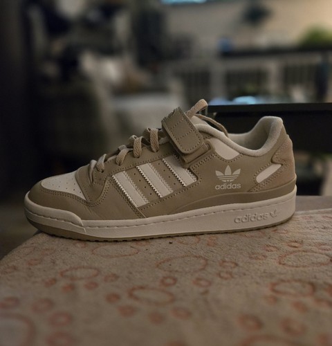 Adidas forum low size 9 - adidas,