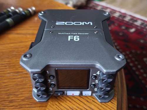 Zoom field recorder with - recorder,