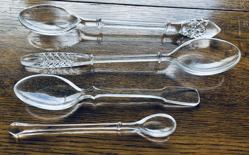 Large victorian pure cut - x3,