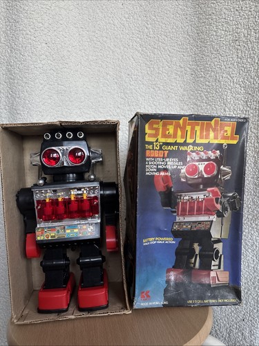 Sentinel the giant - giant, walking