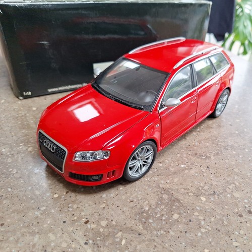 Minichamps audi rs4 avant - rs4,