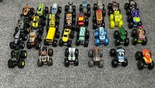 Hot wheel monster trucks 1:64