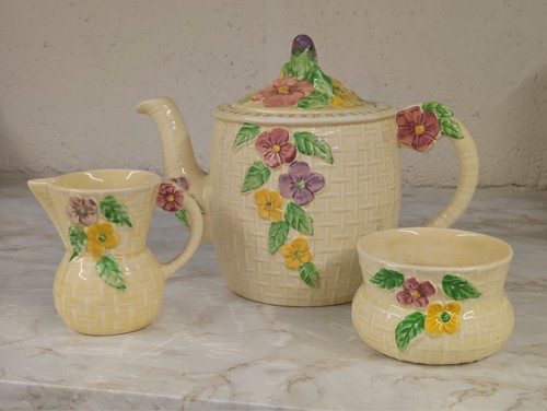 Vintage wade heath - vintage, yellow