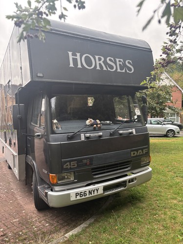 Horsebox ton with - 7.5,