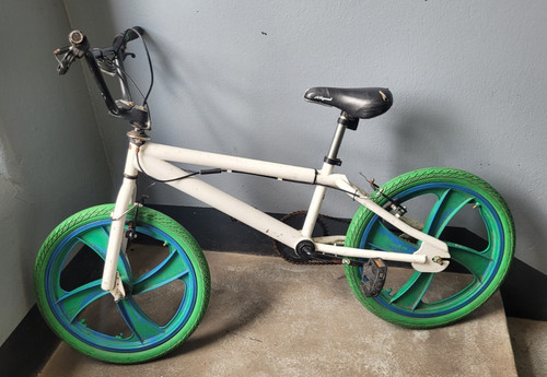 Vintage inch stunt action - 20,