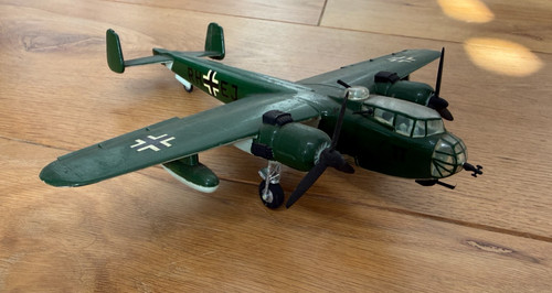 Vintage pre built airfix 72 - , 1/72