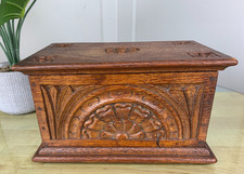 VINTAGE ANTIQUE VICTORIAN HAND