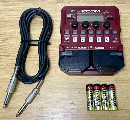 Zoom four bass guitar - four,
