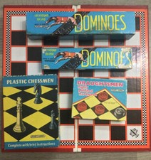 vintage  WOOD DRAUGHTS & BOARD + PLASTIC CHESS SET & Double 9 &Double 6 DOMINOES