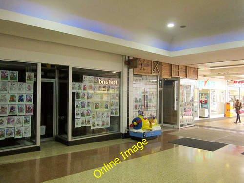 Photo 6x4 empty shops union - empty, shops,