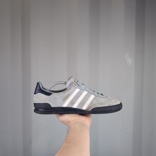 UK 10 - adidas Originals Jeans