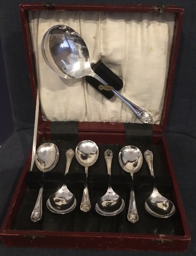 Vintage cased set six silver