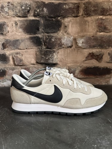Rare 2021 nike - v,