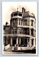 England: Grosvenor Hotel, Ilfracome, Devon. Unposted Postcard.