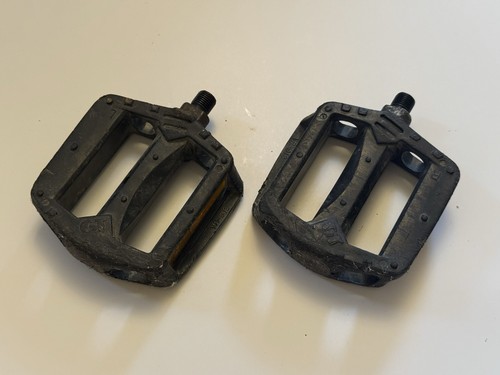 Vintage bmx pedals black - gt,