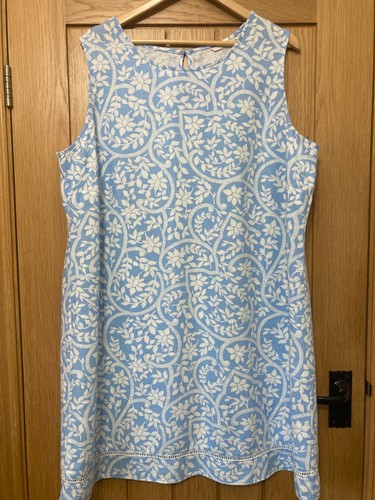 Ladies size pale - size, 20